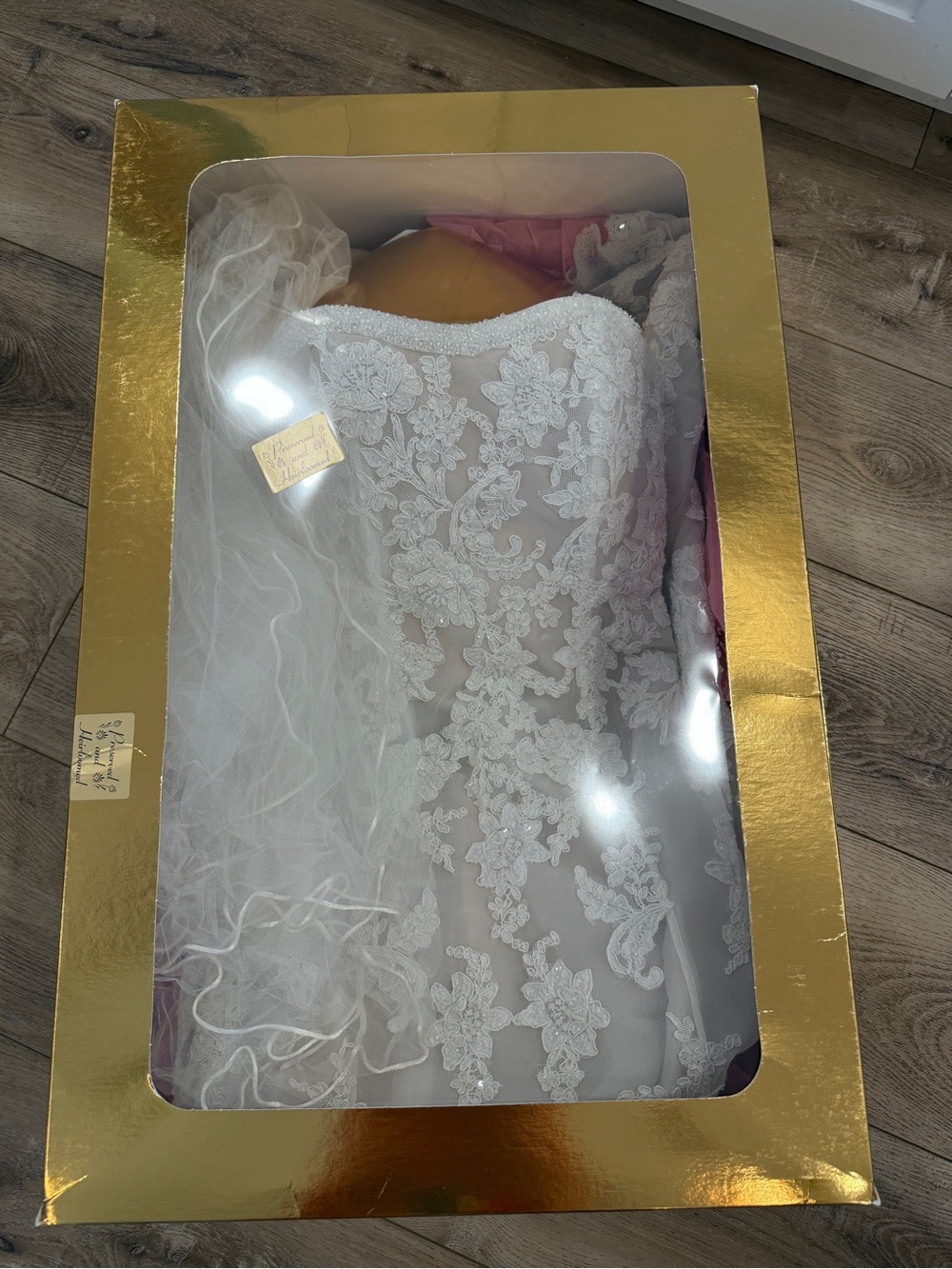Petite Vintage Demetrios Strapless Lace Gown & 36" Veil Package-Preserved (12/8)